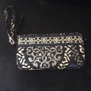 👛 Vera Bradley wristlet wallet